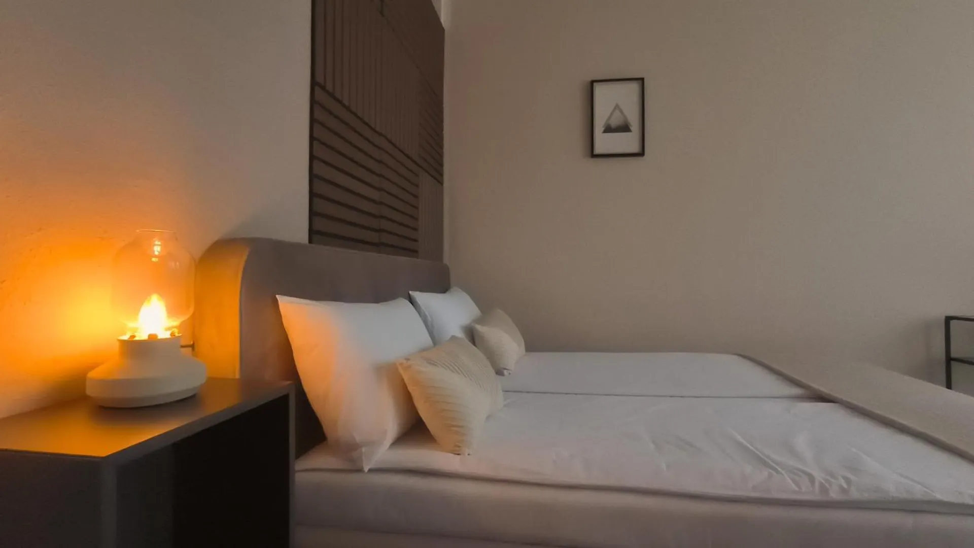 Queens Peak Apartments كولونيا